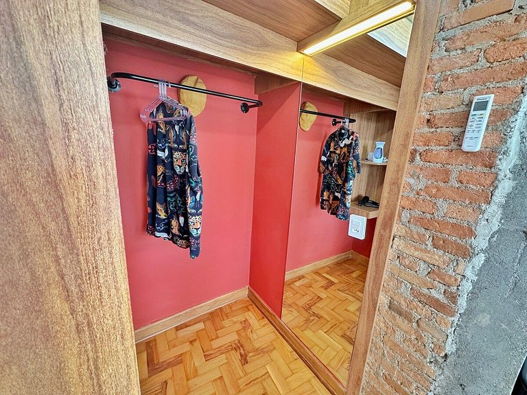 Studio espaçoso com conforto e estilo @Copan c/ Ar