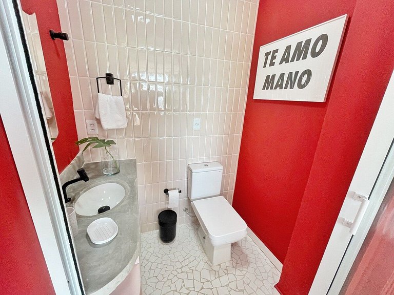 Studio em vermelho - Copan por @yanaina_interiores