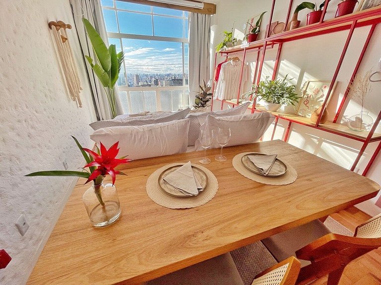 Studio em vermelho - Copan por @yanaina_interiores