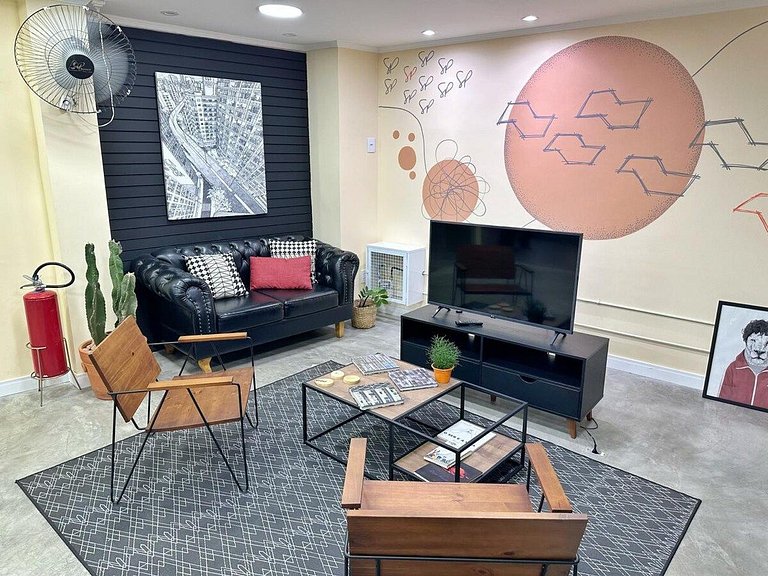 Studio em vermelho - Copan por @yanaina_interiores