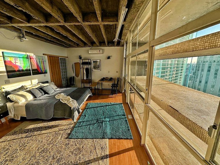 Por do Sol @ Copan - 27º Andar com Ar e Cama Queen