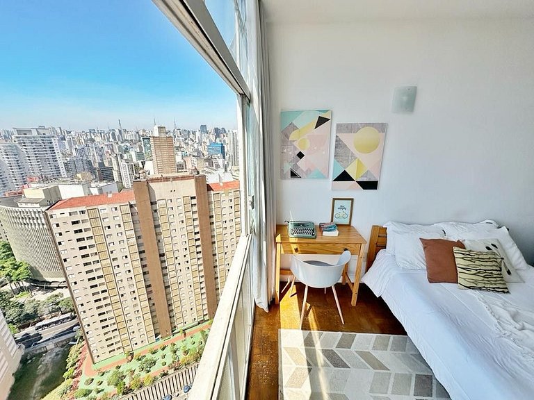 Aconchego e Iluminação no Copan. Internet Rápida.