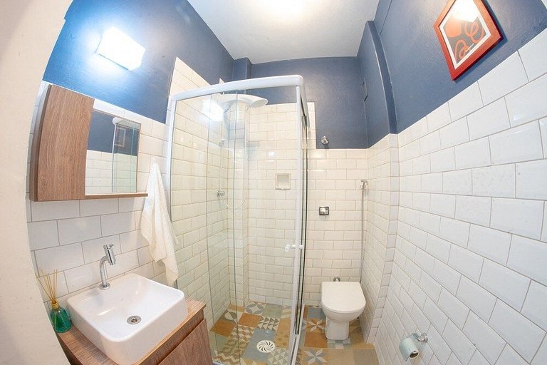 Aconchego e Iluminação no Copan. Internet Rápida.