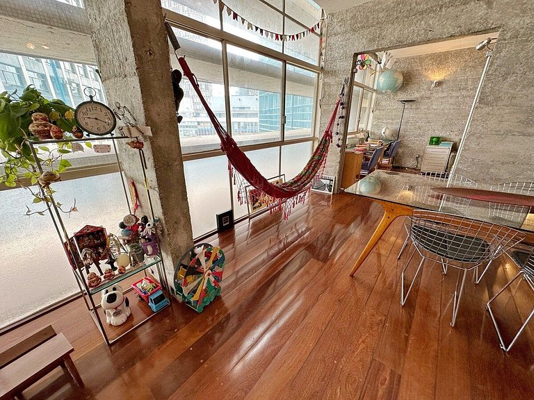 Ap espaçoso no Bloco C do Copan