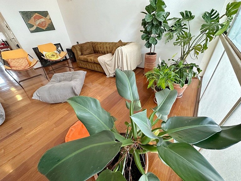 Ap espaçoso no Bloco C do Copan