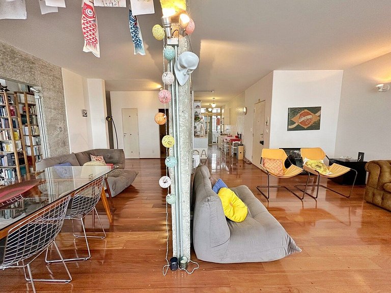 Ap espaçoso no Bloco C do Copan