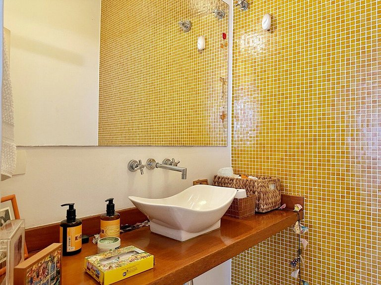 Ap espaçoso no Bloco C do Copan