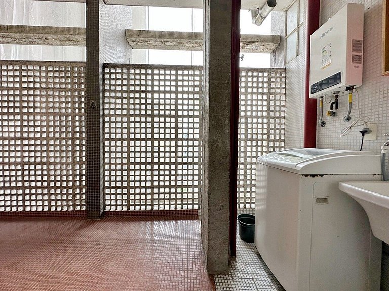 Ap espaçoso no Bloco C do Copan