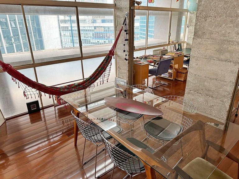 Ap espaçoso no Bloco C do Copan