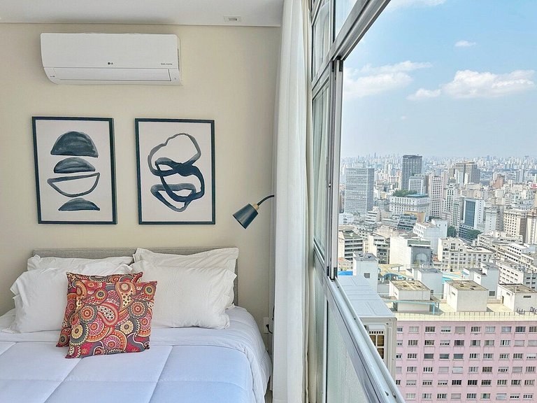 AP 3212 - Último andar do Copan