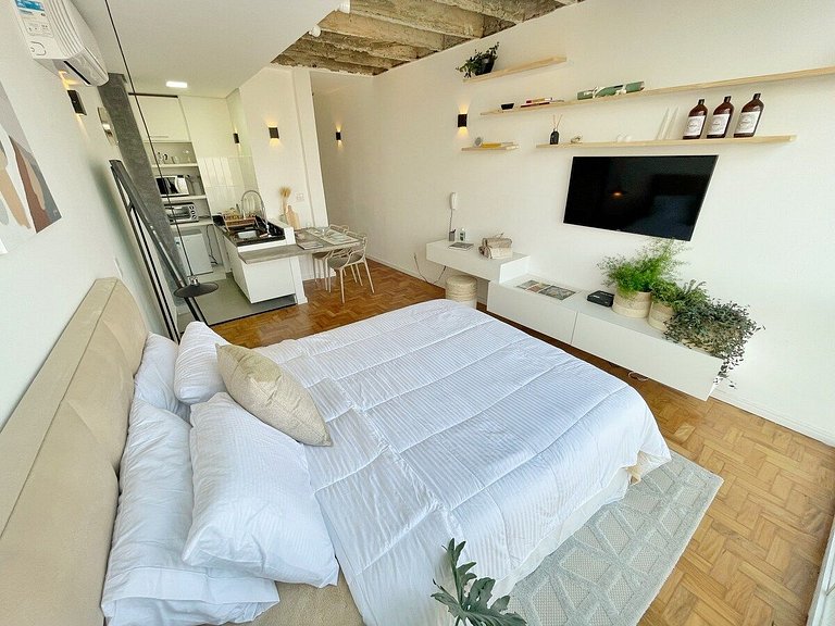 Amanhecer no 27º andar do Copan + Cama Queen