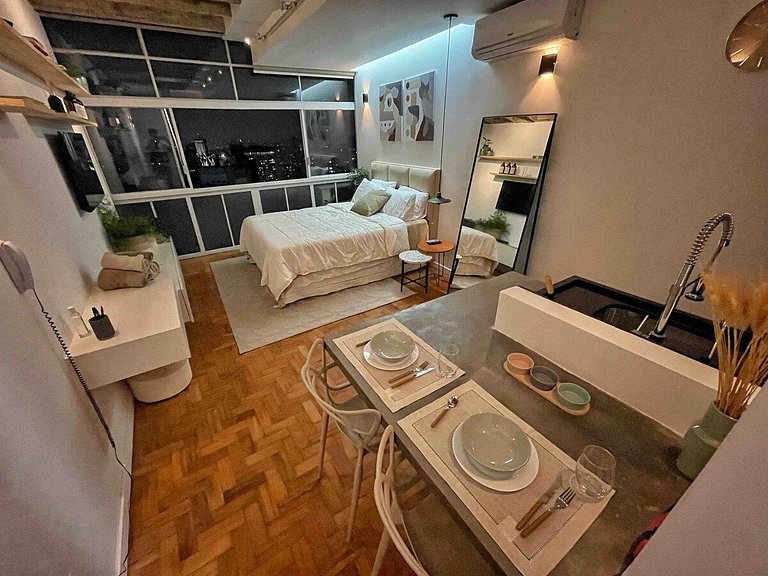 Amanhecer no 27º andar do Copan + Cama Queen