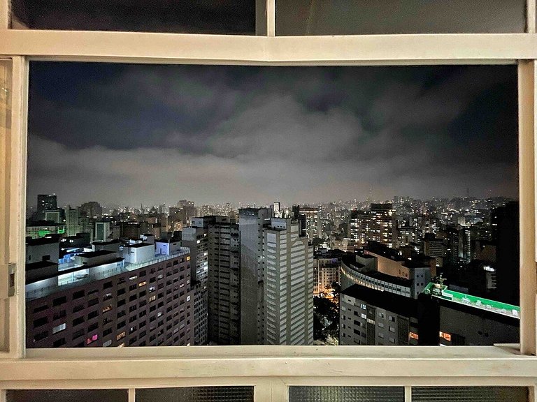 Amanhecer no 27º andar do Copan + Cama Queen