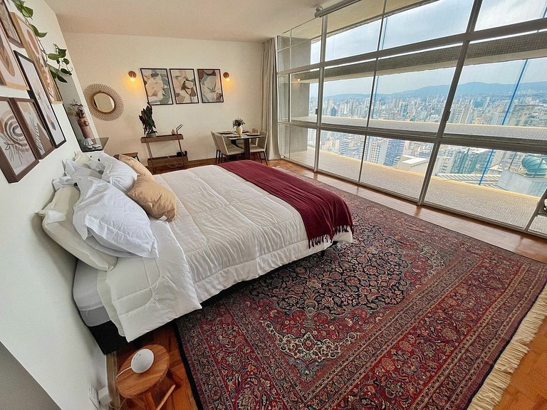 Vista pra serra com telão, banheira e ar @ Copan