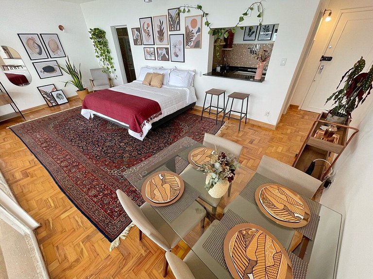 Vista pra serra com telão, banheira e ar @ Copan