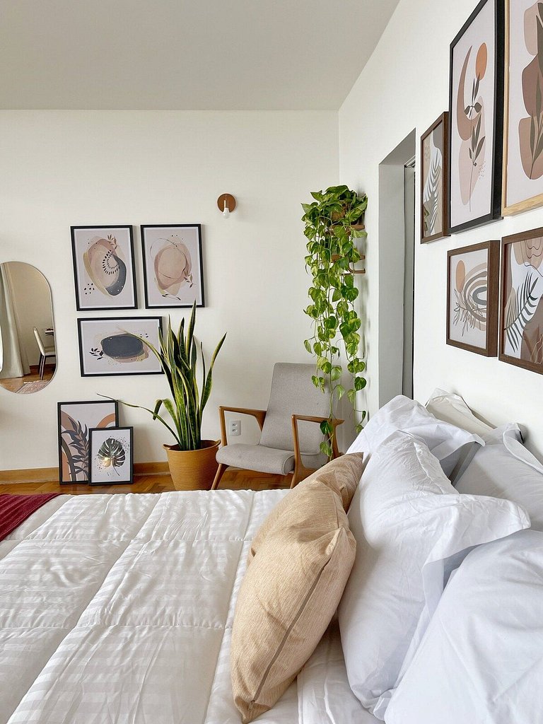 Vista pra serra com telão, banheira e ar @ Copan