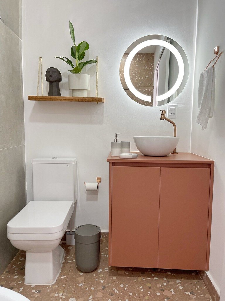 Vista pra serra com telão, banheira e ar @ Copan