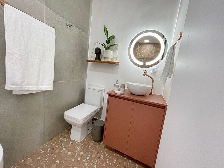 Vista pra serra com telão, banheira e ar @ Copan