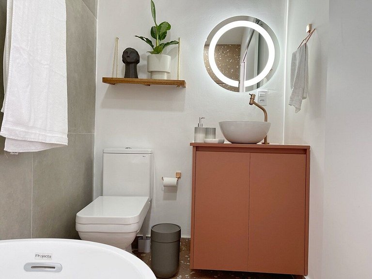 Vista pra serra com telão, banheira e ar @ Copan