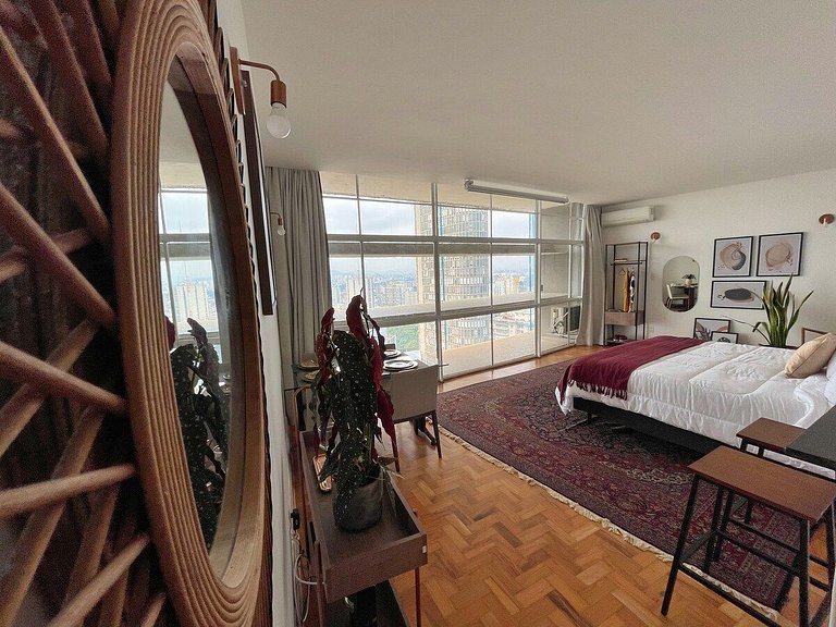 Vista pra serra com telão, banheira e ar @ Copan