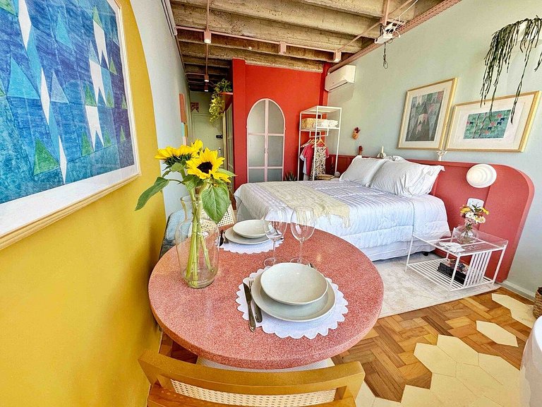 Borogodó - Banheira e telão no Copan