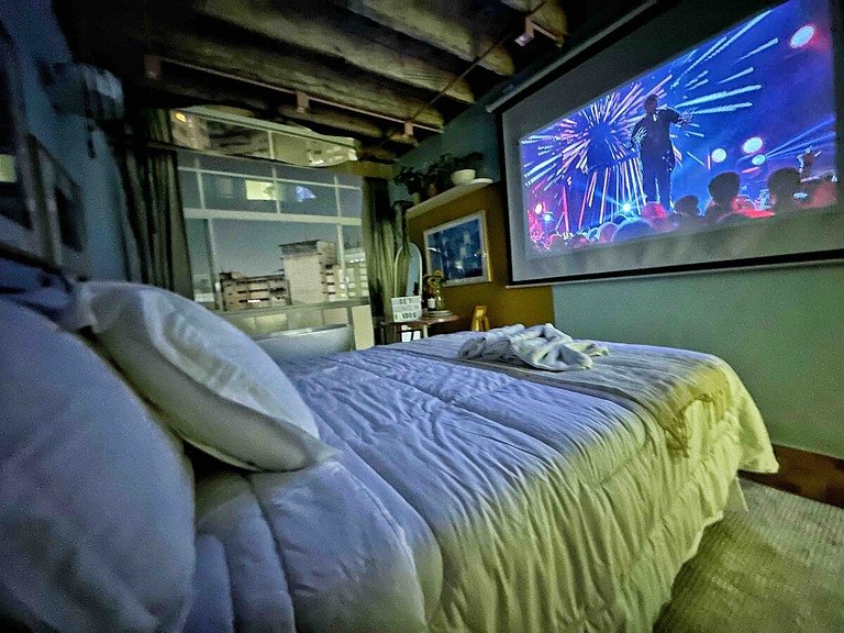 Borogodó - Banheira e telão no Copan