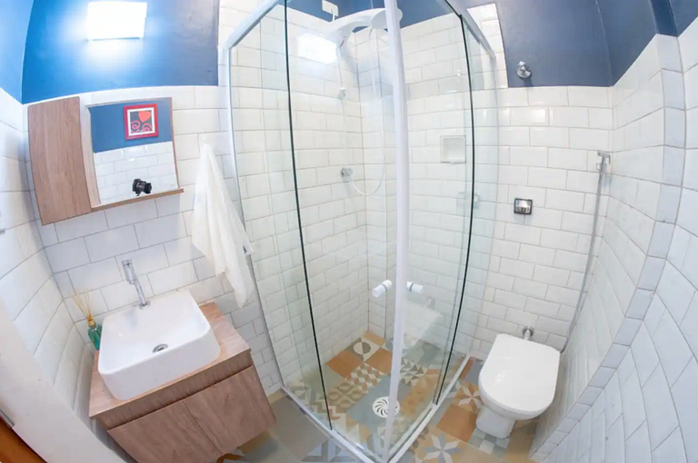 Aconchego e Iluminação no Copan. Internet Rápida.