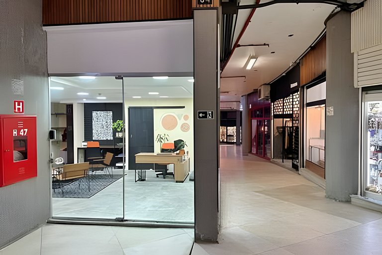 Loft com estilo industrial no Copan - Com ar