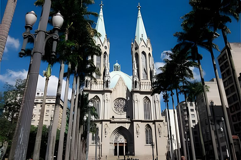 Loft com estilo industrial no Copan - Com ar