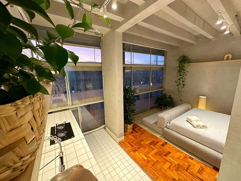 Copan c/ Vista espetacular + Ar Cond. + Cama Queen