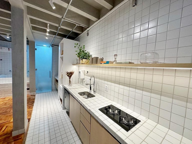 Copan c/ Vista espetacular + Ar Cond. + Cama Queen