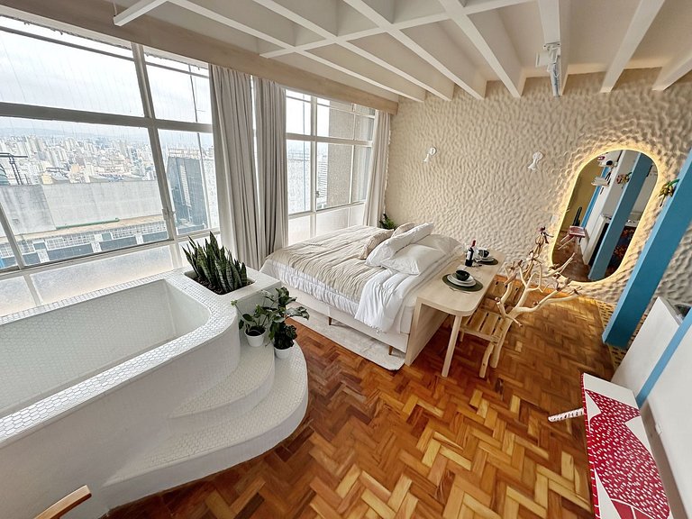 Margens. Por do sol no Copan