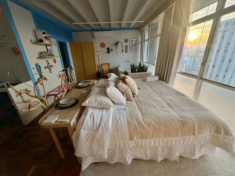 Margens. Por do sol no Copan