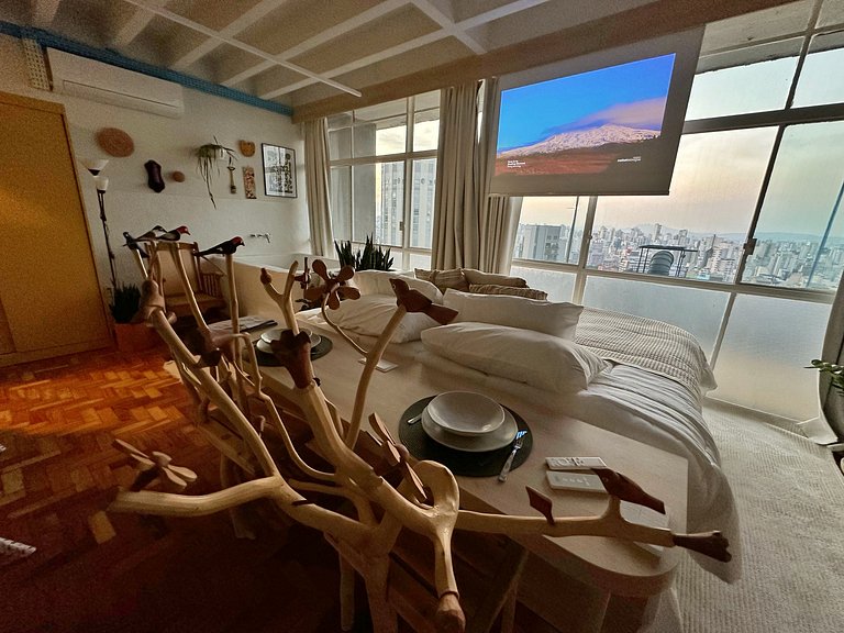 Margens. Por do sol no Copan