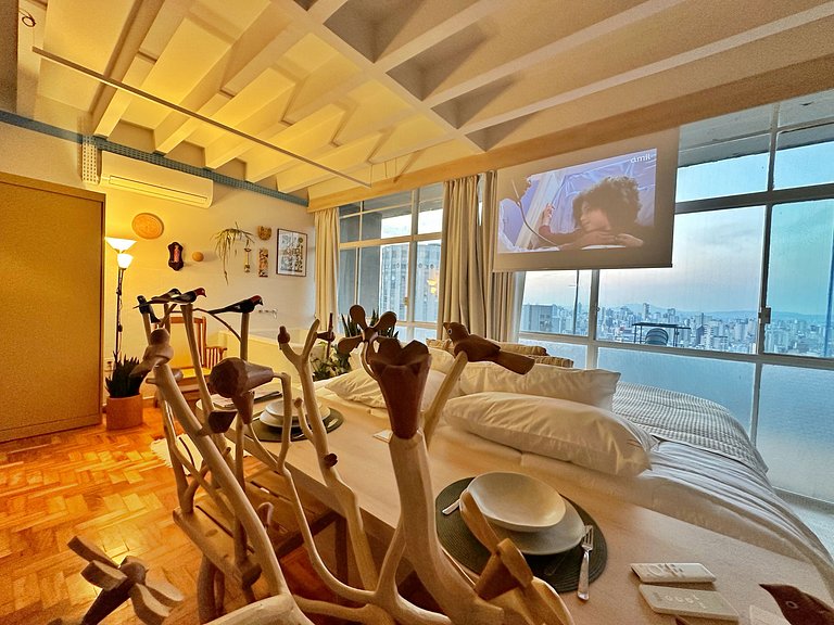 Margens. Por do sol no Copan