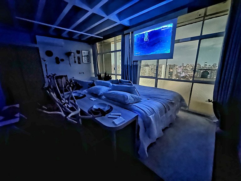 Margens. Por do sol no Copan