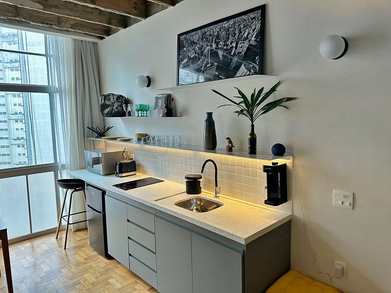 Pequeno por fora. Grande por dentro. No Copan!