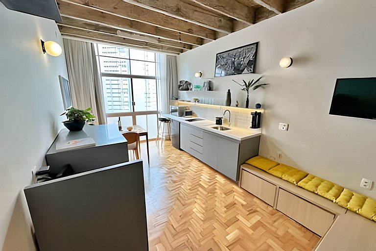 Pequeno por fora. Grande por dentro. No Copan!