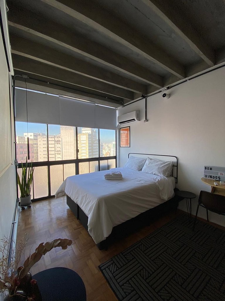 Studio no 20° andar do Copan