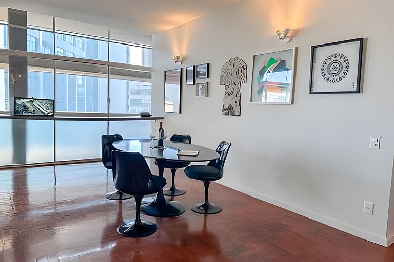 Espaçoso 2 dormitórios, estilo industrial no Copan