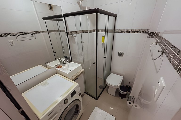 Studio econômico com ar no último andar do Copan