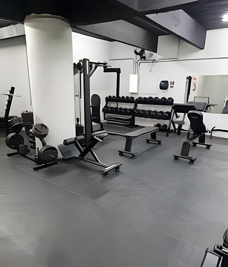 Studio econômico com ar no último andar do Copan