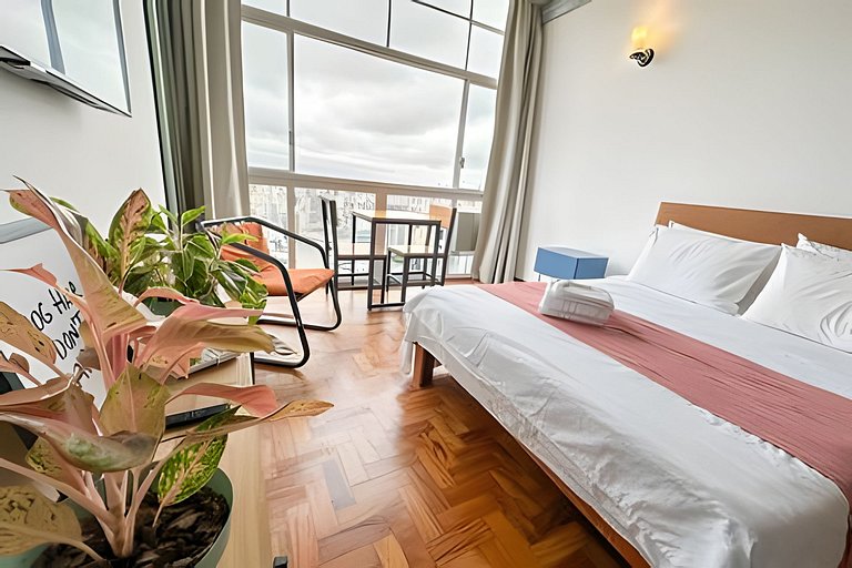 Studio Metrópole no último andar do Copan