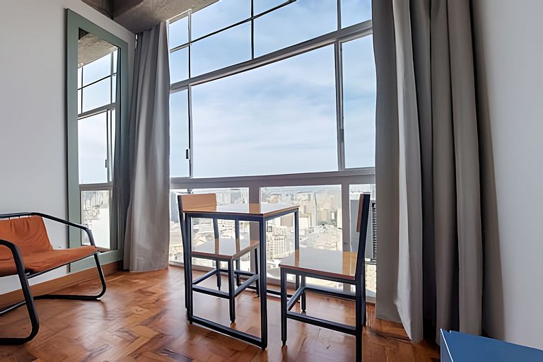 Studio Metrópole no último andar do Copan