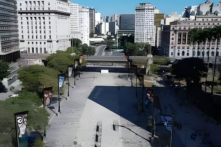 30° andar com vista pro vale e telão - No Edifício Mirante d