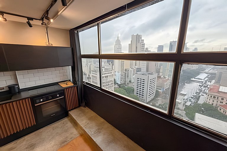 Studio executivo no 34° andar do Mirante do Vale