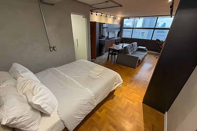 Studio executivo no 34° andar do Mirante do Vale