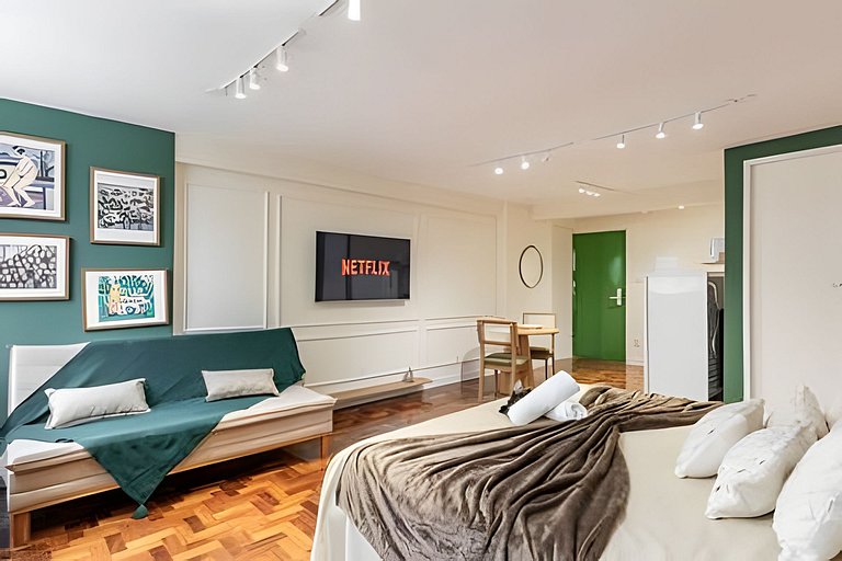 Tarsila no Mirante do Vale