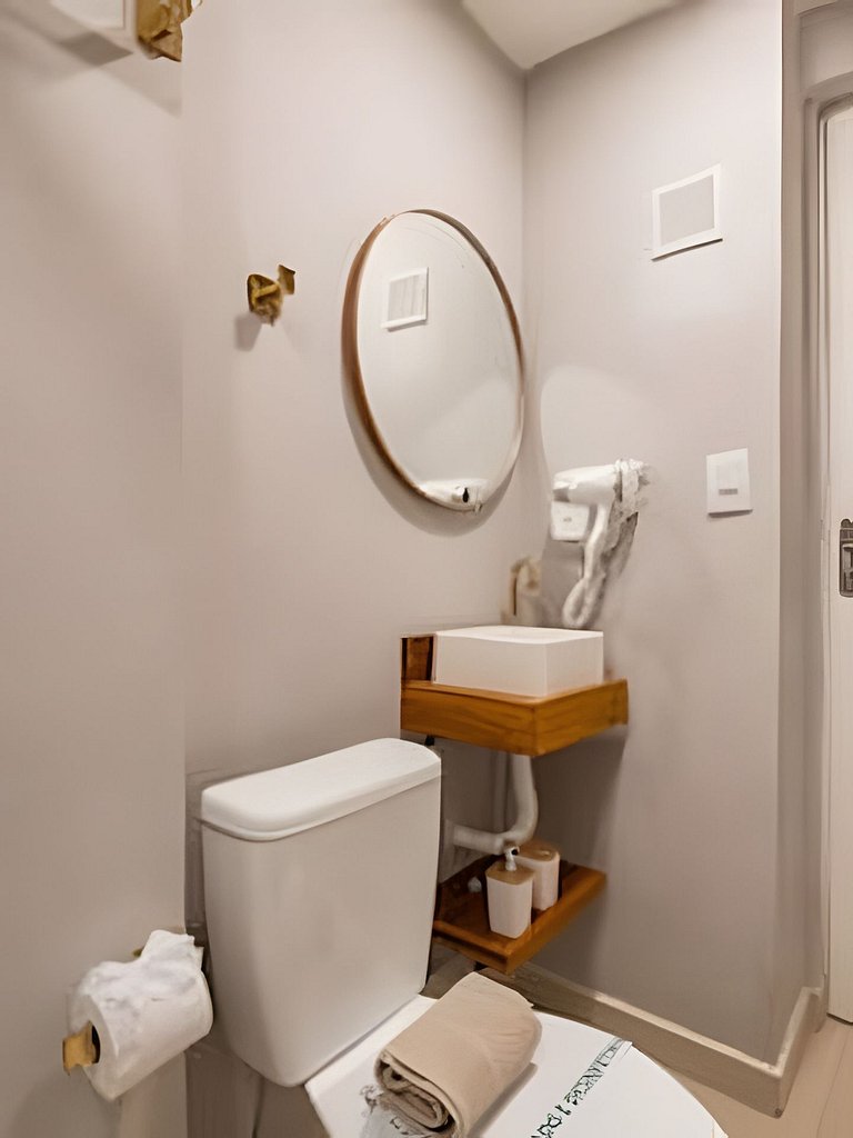 Tarsila no Mirante do Vale