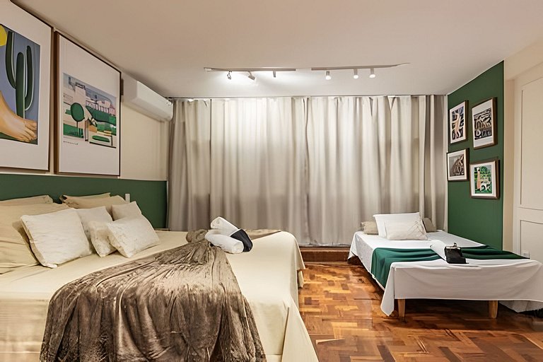 Tarsila no Mirante do Vale